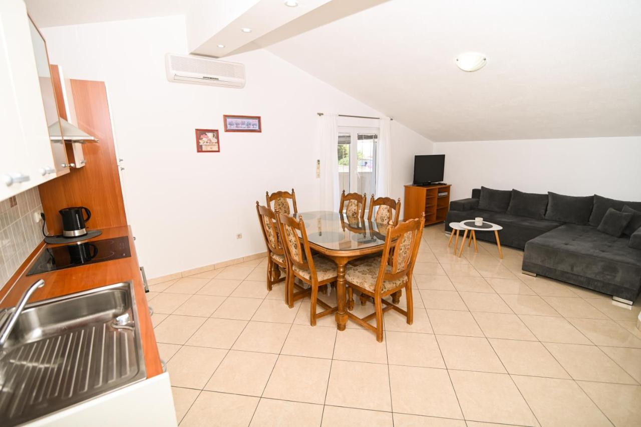 Apartmani Adria Trogir Luaran gambar