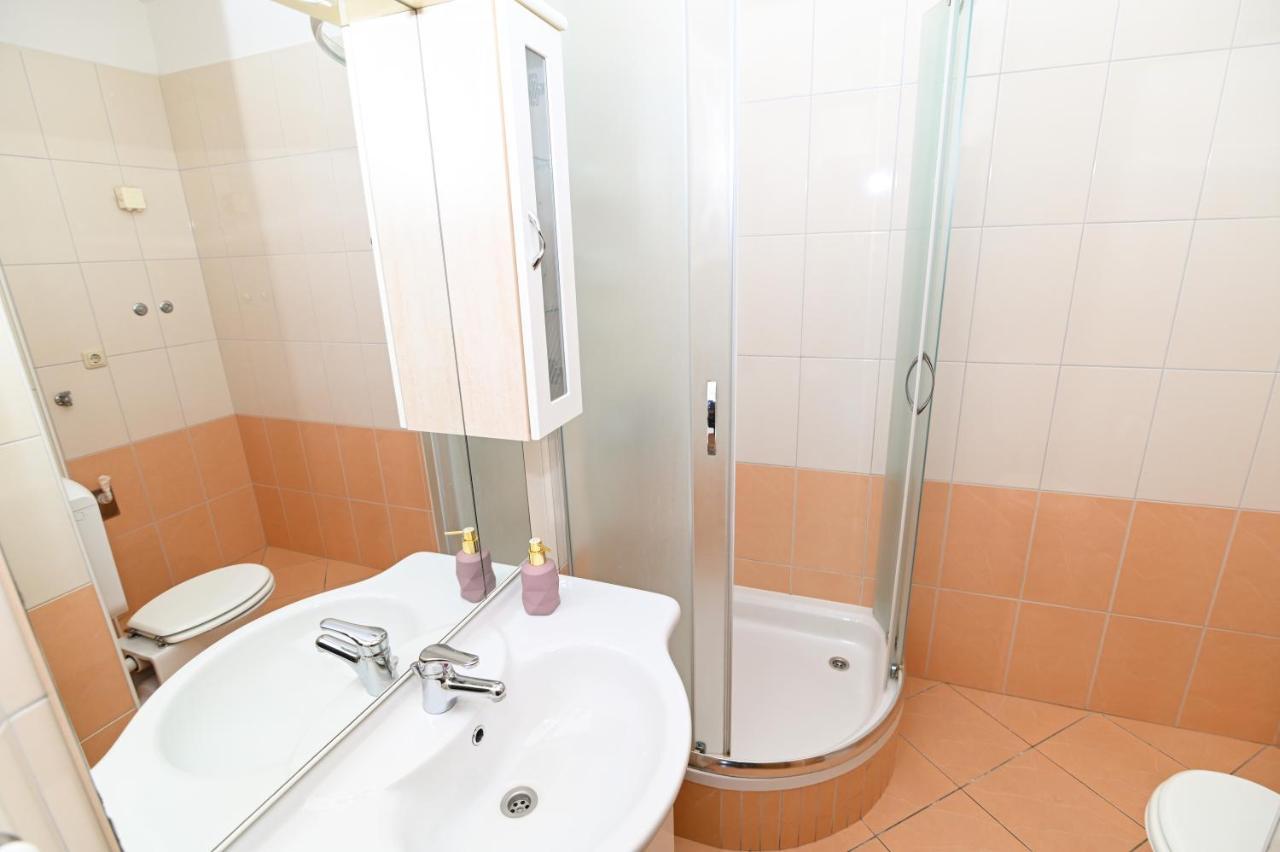 Apartmani Adria Trogir Luaran gambar
